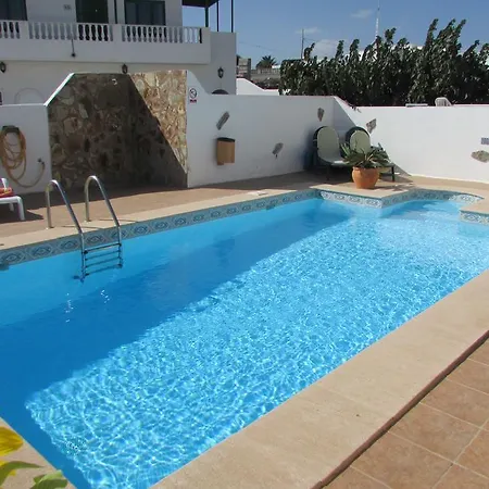 Apartamento 1 B Apartment *