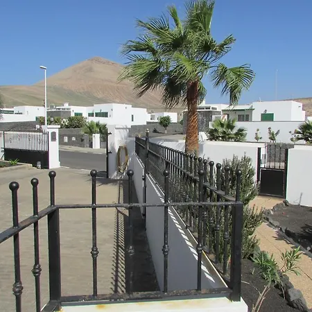 Apartamento 1 B Apartment Tias